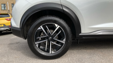 Nissan Juke 1.0 DiG-T N-Connecta 5dr Petrol Hatchback